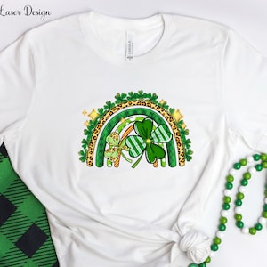 St Patrick&#39;s Day Boho Rainbow T-Shirt
