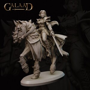 Female Vampire Knight Mounted | Galaad Miniatures | RPG Boardgames | Fantasy | Tabletop RPG