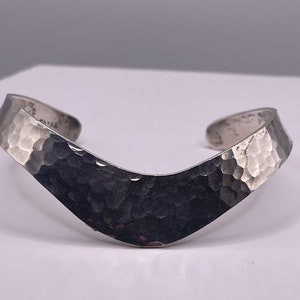 Vintage Circa 1970s 925 Sterling Navajo Bangle  Bracelet
