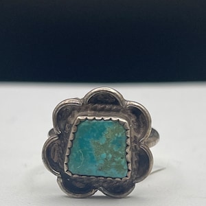 Vintage ARTIST signed turquoise ring