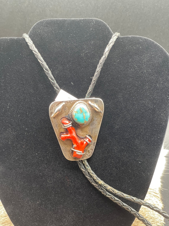 Superb Vintage Native American Navajo Morenci Turquoise Coral Chip Inlay Sterling Silver Bolo Superb Vintage Native American Navajo Morenci Turquoise Coral Chip Inlay Sterling Silver Bolo