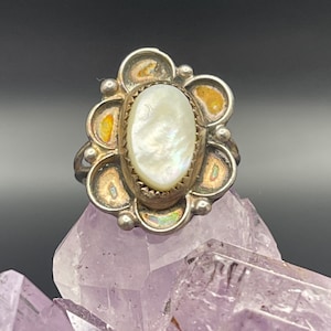 Vintage mother of pearl ring
