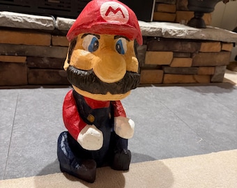 Chainsaw Wood Carving tClassic Video Game Character