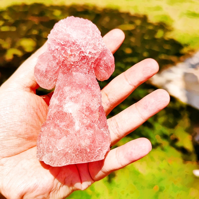 Hand Making Rose quartz Resin Poolde dog Figure