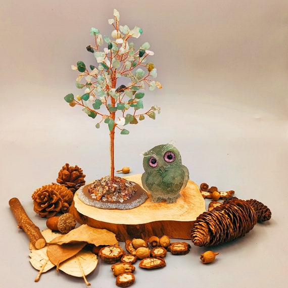 GREEN AVENTURINE OWL with Tree, Handmade Natural Crystal Tree and Resin Owl Figure, Owl Gift, Feng Shui Tree, Home Decor, Chakra Balancing