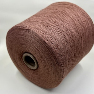 Cashmere Merino lace yarn on cone Hand Knitting Machine Knitting Cashmere/Merino 10/90% Zegna Baruffa Nm 2/60 3000m/100g (3280 yd/3.52oz)