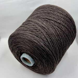 Cashmere DK Garn auf Kone, Art. Cariaggi Piuma, 100% Kaschmirgarn, Made in Italy, Farbe dunkle Schokolade