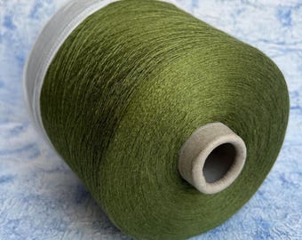 Linen silk lace yarn on cone, 83/17% Linen/silk Hand Knitting Machine Knitting Crochet Weaving 2900m/100g (3171yard/3.52oz) Green