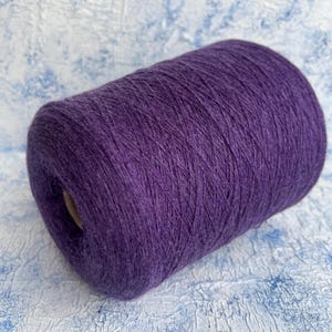 100% Cashmere lace yarn on cone Machine Knitting Hand knitting Crochet Weaving Cariaggi 2/28 1400m/100g (1531yd/3.52oz) Color Thiatle