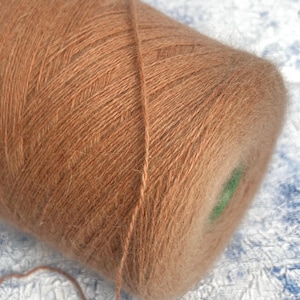 Angora Rabbit fluffy yarn on cone 80/20% Angora/PA Hand Knitting Machine Knitting yarn 450m/100g (492yrd/3.52oz) color Budino