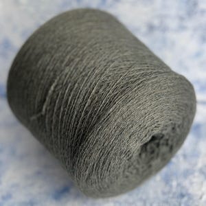 100% Kaschmirwolle fingering Garn auf Kone 550m/100g - Loro Piana Coarsehair 2/11, Hand- und Maschinenstrick