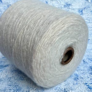 Merino fluffy yarn on cone, 90/10% Merino/Polyamide Hand knitting Machine knitting yarn Zegna Baruffa art HUNTER 380m/100g (415yards/3.52oz)