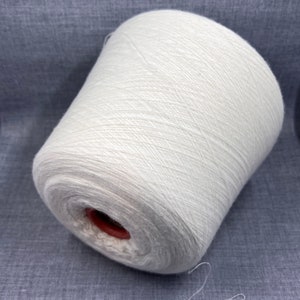 100% Cashmere lace yarn on cone, 2/50 - 100 g/ 2500 m - Italian lace Yarn, yarn on cone, Hand Knitting, Machine Knitting, Cone Yarn