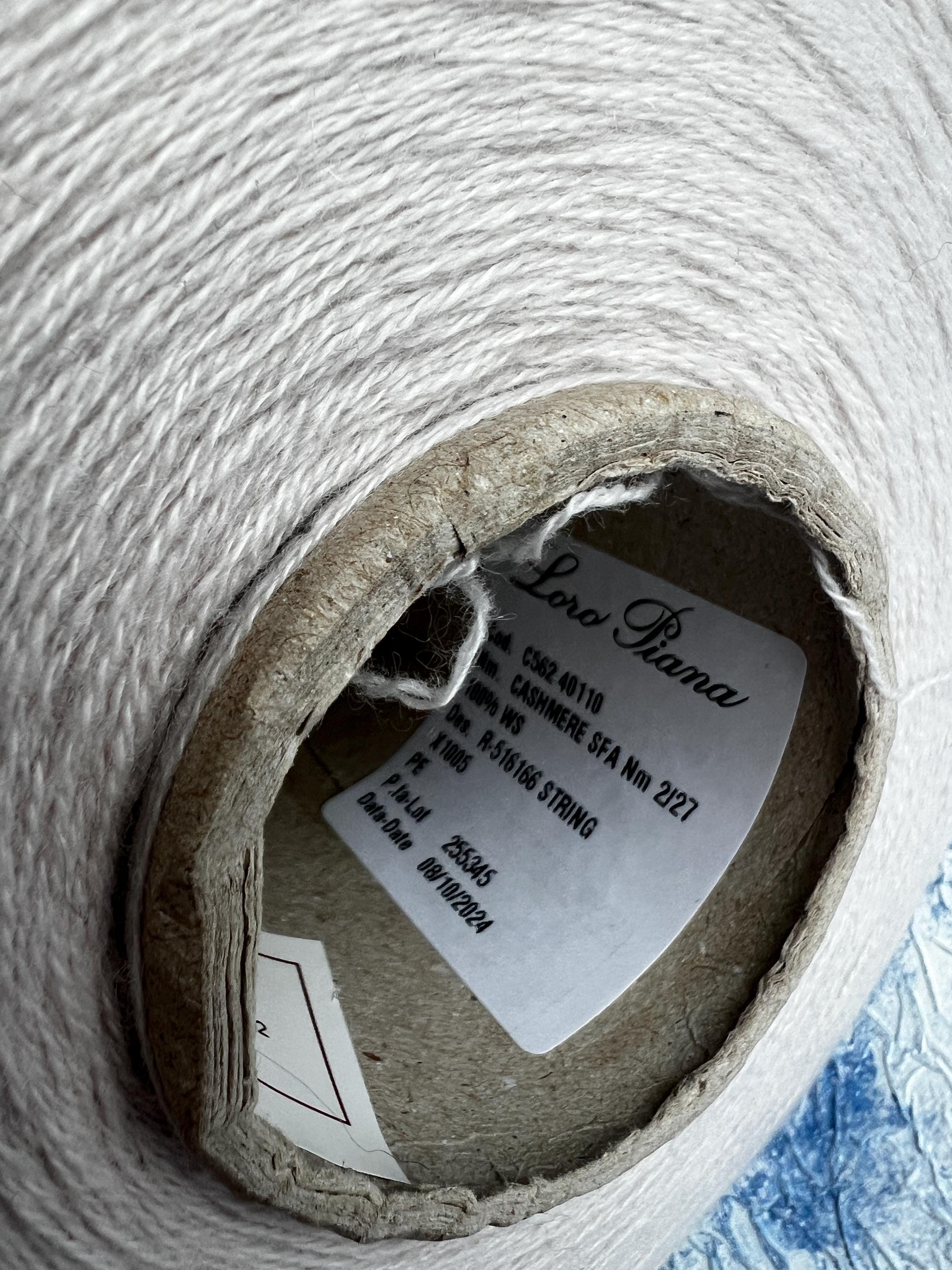 Loro - ロロピアーナ 100% 2⁄27 Piana Cashmere LoroPiana 0 QUI PIANA 