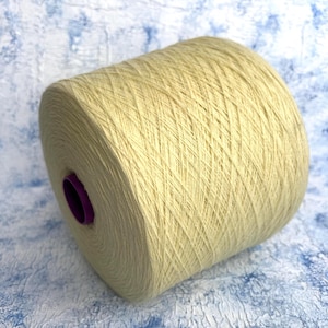 100% Cashmere lace yarn cone Machine Knitting Hand knitting Crochet Weaving Todd&Duncan 2/28 1400m/100g (1531yd/3.52oz) Color Jaune Aurore