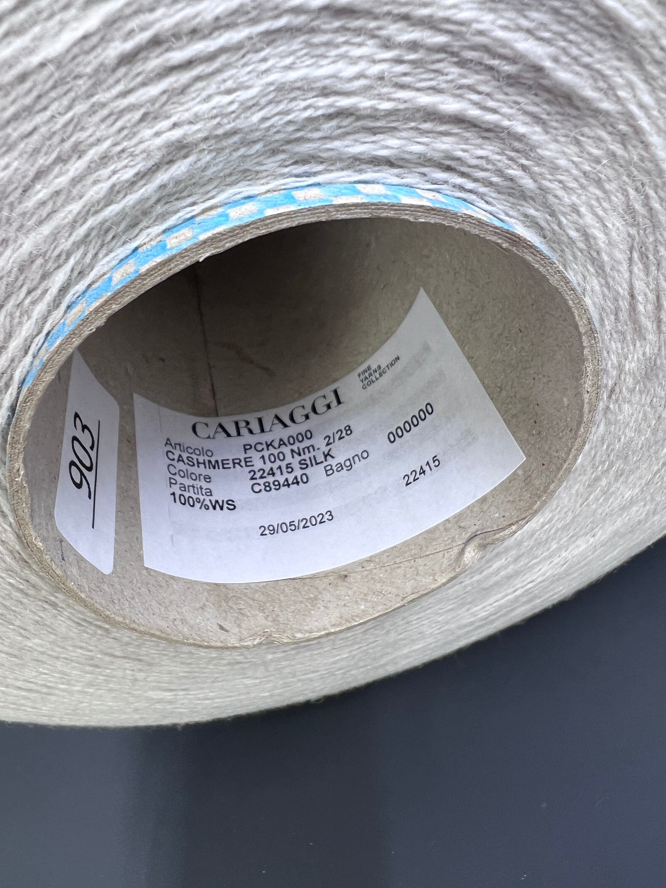 100% Cashmere Cariaggi 2/28 - 100 G/ 1400 M - Italian Fine Yarn 
