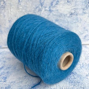 Angora merino yarn on cone 55/35/10% Merino/Angora/PA Hand Knitting Machine Knitting yarn 375m/100g (410yrd/3.52oz) color Cobalto