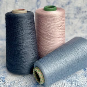 Hilo de seda 100 % en cono para tejer a máquina, crochet, Selinde NM 2/120, 6000 m/100 g (6561 yardas/3,52 oz)