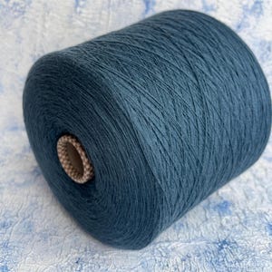 100% Cashmere lace yarn on cone Machine Knitting Hand knitting Crochet Weaving Cariaggi 2/28 1400m/100g (1531yd/3.52oz)