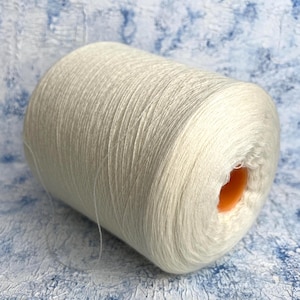 Merino fine yarn on cone 100% merino color Coral not painted Weaving Machine knitting Hand Knitting Bella yarn 1500m/100g (1640y/3.52oz)