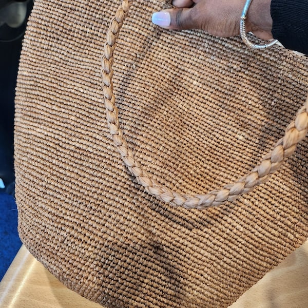 Sac en raphia pour l'été, sac en paille, panier en osier , sac de plage ,sac fait main en raphia , cabas en raphia ,sac fourre-tout raphia