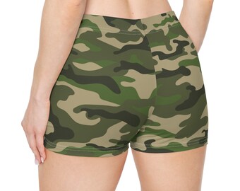 Pantalones cortos deportivos de camuflaje verde: Spandex transpirable para fitness.