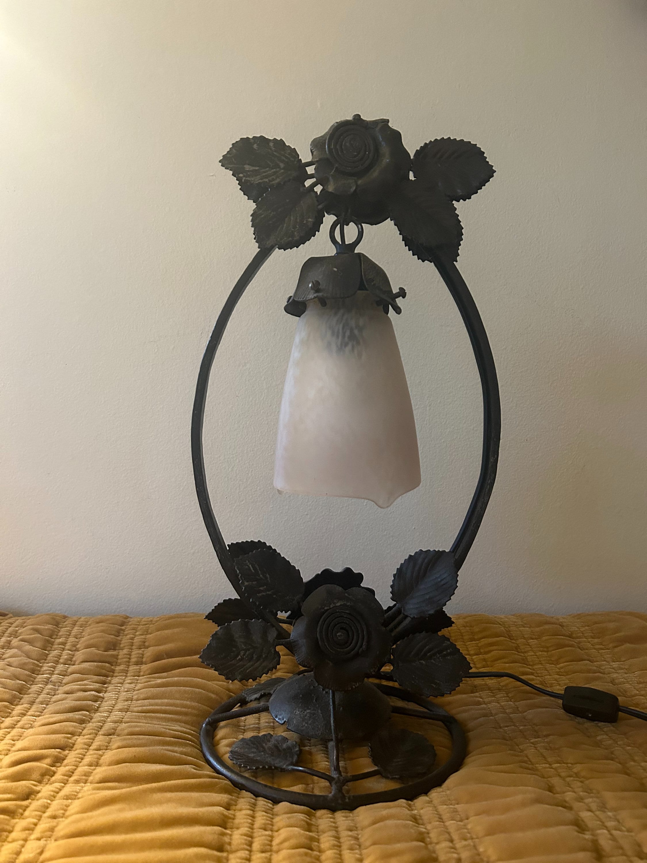 Vintage Style Cast Iron Table Lamp Frosted Glass Hanging Bell Detail Deer  Woman