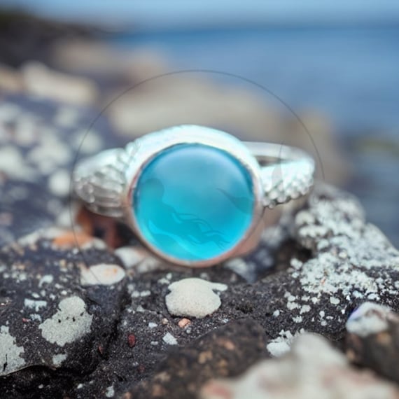 BEST SELLER Real Mako Mermaid Moonpool Island of Secrets Ring 