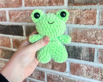 Baby Frog crochet pattern: frog amigurumi pattern, frog crochet pattern, amigurumi crochet pattern, low sew pattern