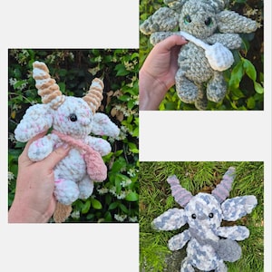 Peut inclure: Trois peluches de ch&egrave;vre faites &agrave; la main au crochet, de couleurs vari&eacute;es. L'une est blanche avec des accents roses et marron, une autre est grise avec une poche blanche, et la troisi&egrave;me est grise et bleue avec des accents violets. Chacune a des cornes et une queue.