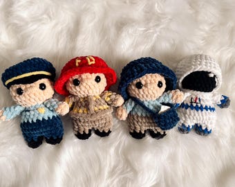 Crochet people, amigurumi policeman, amigurumi fireman, amigurumi astronaut, amigurumi mailman, amigurumi pattern, crochet pattern