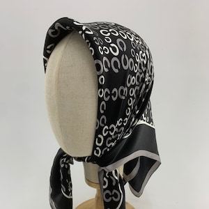 Vintage Coach Babushka, Vintage Coach Handkerchief , Vintage Coach Bandana, Vintage Coach Neckerchief, Vintage Coach Luxury Headscarf