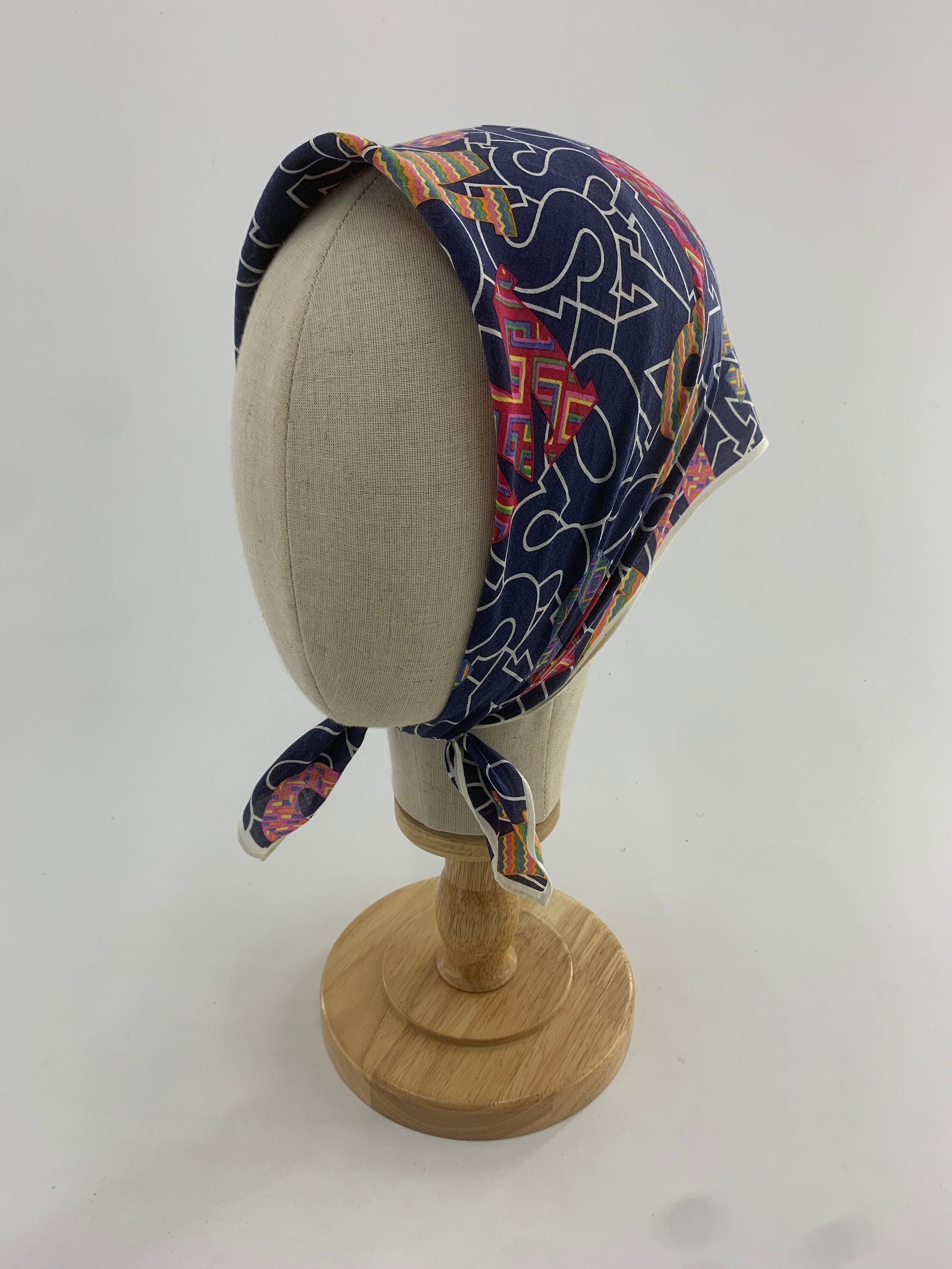 Foulard Vintage MISSONI En Polyester - Tour De Cou Bleu 37x37 Cm - Made In Italy