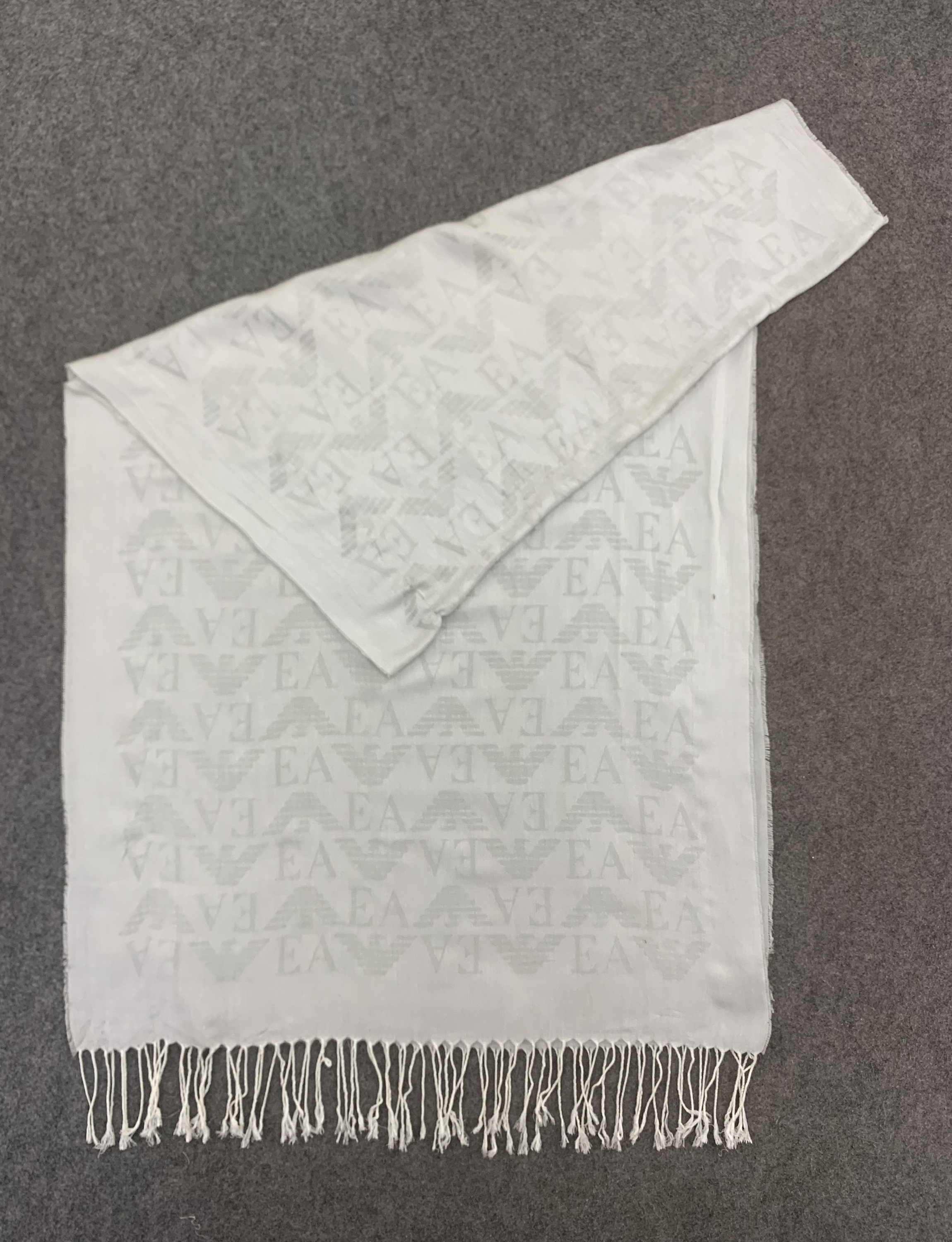 小物 EMPORIO ARMANI stole archive Vintage Authentic Emperio Armani Stole Silk Long Scarf
