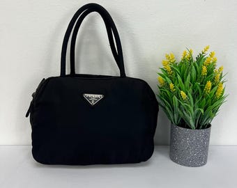 PRADA 本物ヴィンテージ 90年代ナイロンショルダーバッグ - Etsy 日本