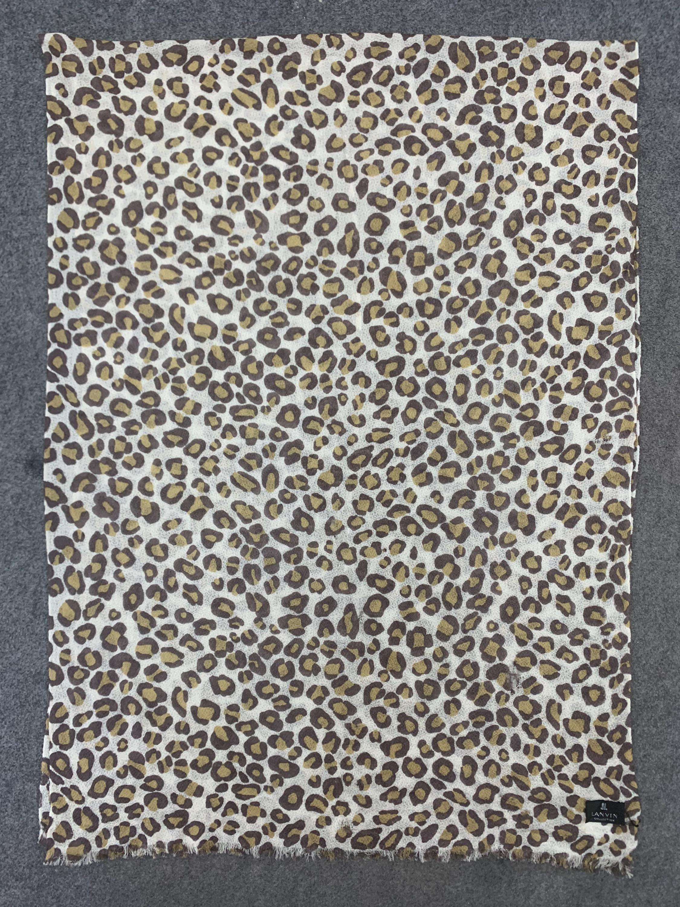 【LANVIN】MULTI ANIMAL STOLE 524S ストール MULTI ANIMAL STOLE 524S ストール アニマル柄