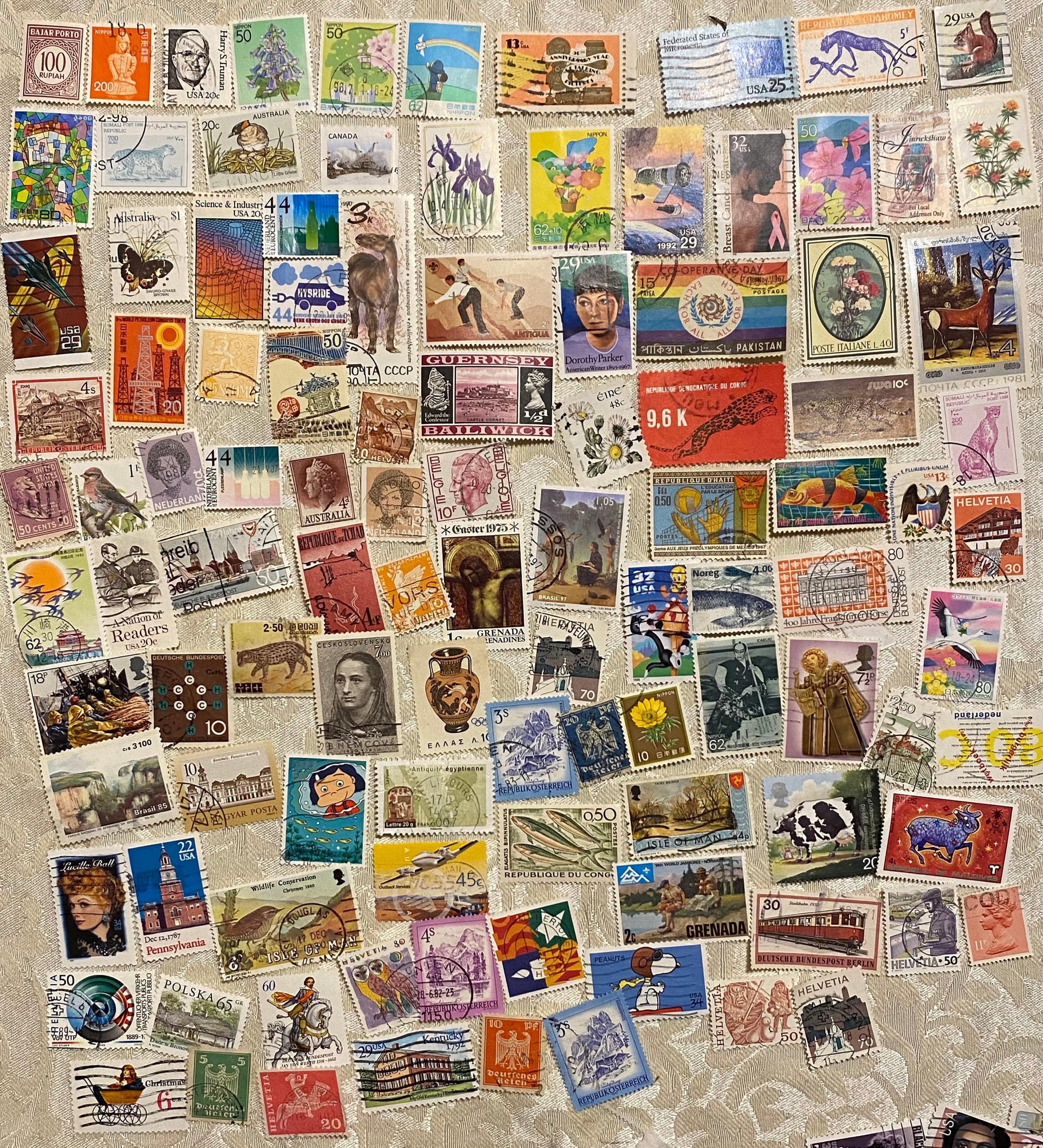 100枚以上のヴィンテージ切手：世界中のコレクション、紙なし - Etsy 日本