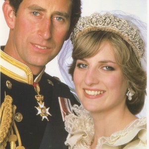 Cartão postal Príncipe/Rei Charles Diana Casamento Real 1981 Série Soberana Inglaterra - para artista, artesanato, projeto de scrapbooking