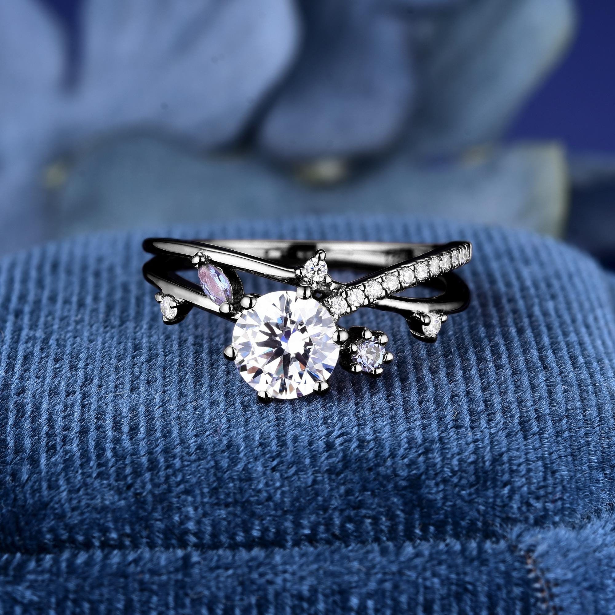 Black Gold Elegant Engagement Ring Round Cut Moissanite Ring for