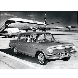 Holden EJ Premier Art Print – BOAC deHavilland Comet 4 in Melbourne – 3 sizes available