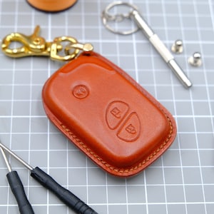 Lexus Key Fob Cover (3 Buttons), Leather Key Case For Lexus CT200h, ES350, GS350, IS350, RX350, IS250 ... Lexus Keychains Keyless Keypads