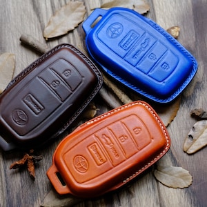 2022 2023 Toyota Land Cruiser Corolla Cross Key Fob Cover Leather Key Case For Keyless Key Chain Fob Shell Entry Remote Smartkey Toyota