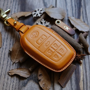 Leather Key Case For Toyota Sienna, Toyota Key Fob Cover, Toyota Sienna Key Case, Italian Veg-Tanned Leather, Gift for Him,Father&#39;s Day Gift