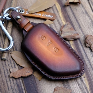 Volkswagen Leather Key Case, Keychain Protector For Volkswagen Tiguan Atlas ID4 Golf GTI, VW Remote Smart Key Holder, Volkswagen Accessories