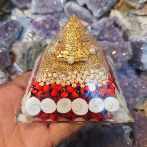 Orgone Cow's Eye Shell Shree Yantra Pyramid 70-75 MMChirmi Seeds pour la richesse, la prospérité, le succès, clarifie notre esprit et nous motive à nous concentrer