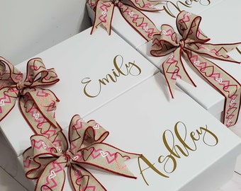 Personalisierter Vinyl Aufkleber Name für Geschenkbox, Brautjungfern Geschenkbox, Geschenkbox für Brautjungfern, Geschenkbox für Brautjungfern