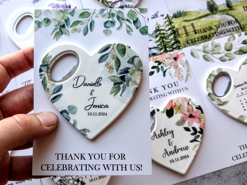 Bottle opener Wedding favors for guests in bulk, heart shape Wedding Magnet, Save the date magnets, personalised wedding favours zdjęcie 1