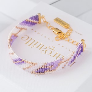 Easy Loom Bracelet Pattern, Violet Loom Bead, Purple Bead Loom Pattern, Brick Stitch, Cross Stitch - Evie