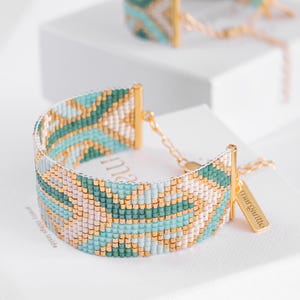 Wzór koralików szmaragdowych, wzór bransoletki w stylu art déco, geometryczny wzór koralików miyuki – jaśmin