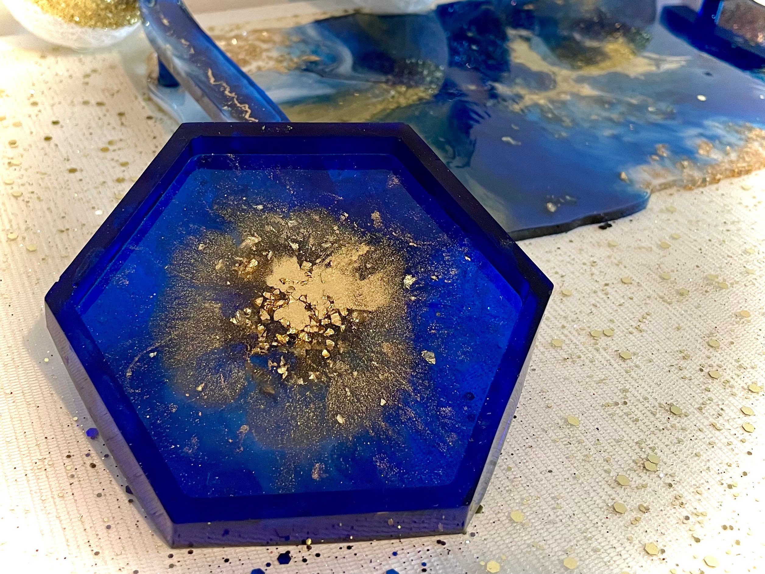 Dessous de Verre, Plateau à Rouge Lèvre, Bijoux